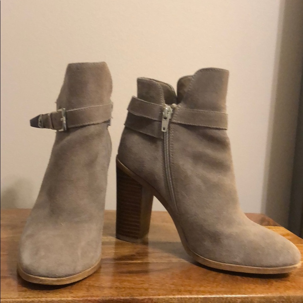 Steve Madden Grey High Heeled Boots Size 7.5
